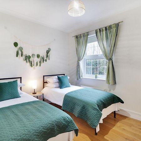 Perfect Home In Central Tunbridge Wells, Sleeps 10 Экстерьер фото