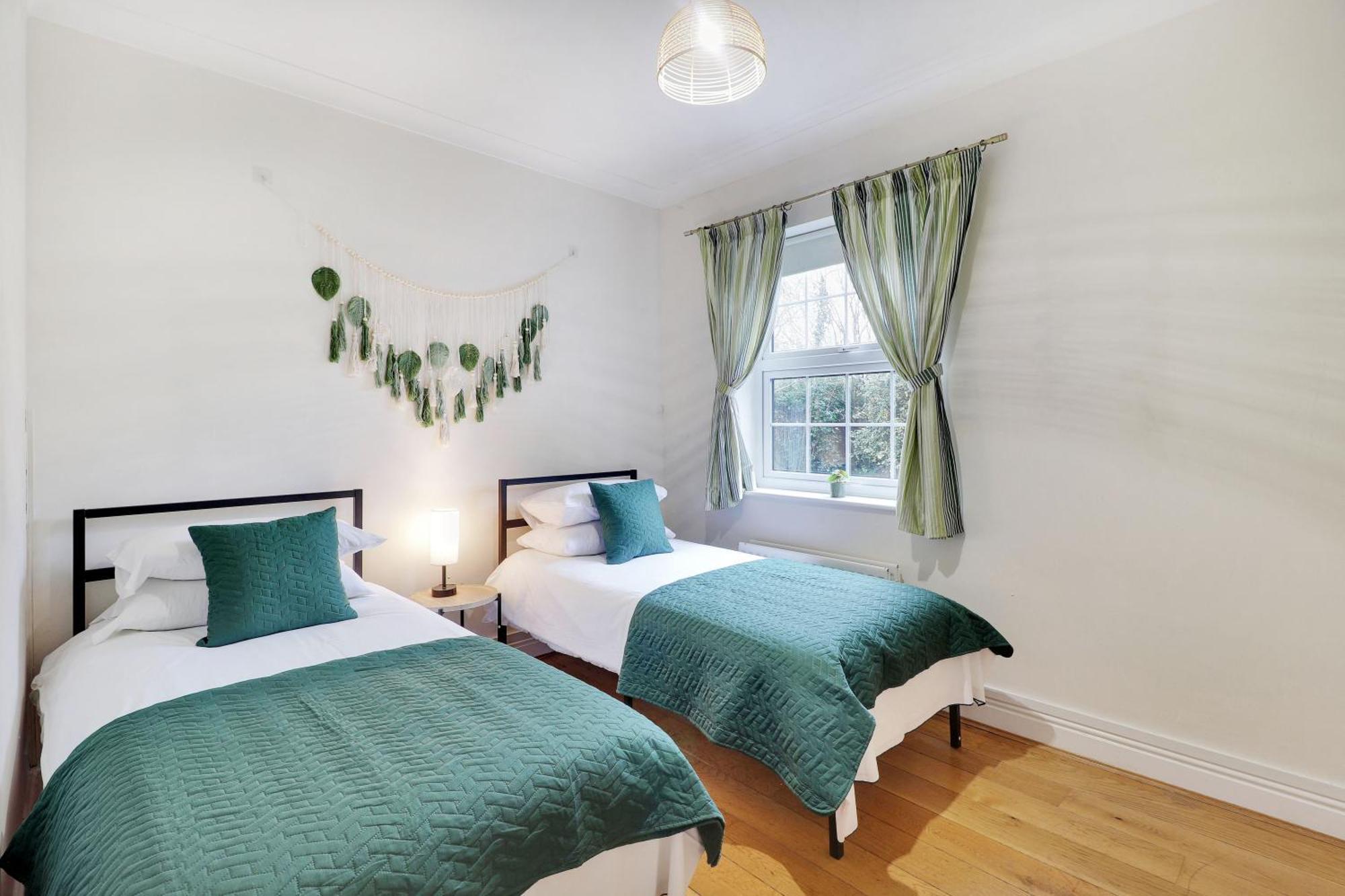 Perfect Home In Central Tunbridge Wells, Sleeps 10 Экстерьер фото